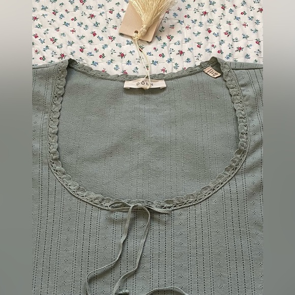 NWT Dôen Brigette Tee - Picture 2 of 11